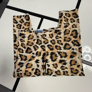 Sundanwg Animal Print Leggings - Tan and Black woman